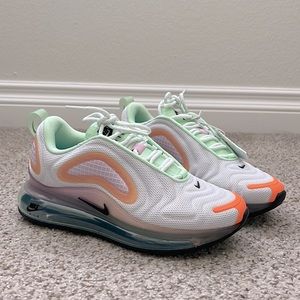 Women’s Nike Air Max 720 SE in White/Black-Orange Pulse Size 6.0